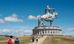 Фото памятника Чингисхану