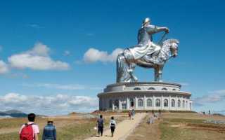Фото памятника Чингисхану
