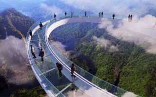 Китай строит самый длинный стеклянный мост в мире